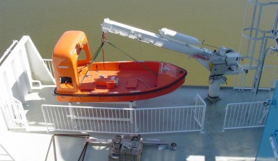 rescue boat davit thumbnail 1